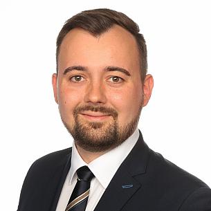 Dr. Ruben Schneider
